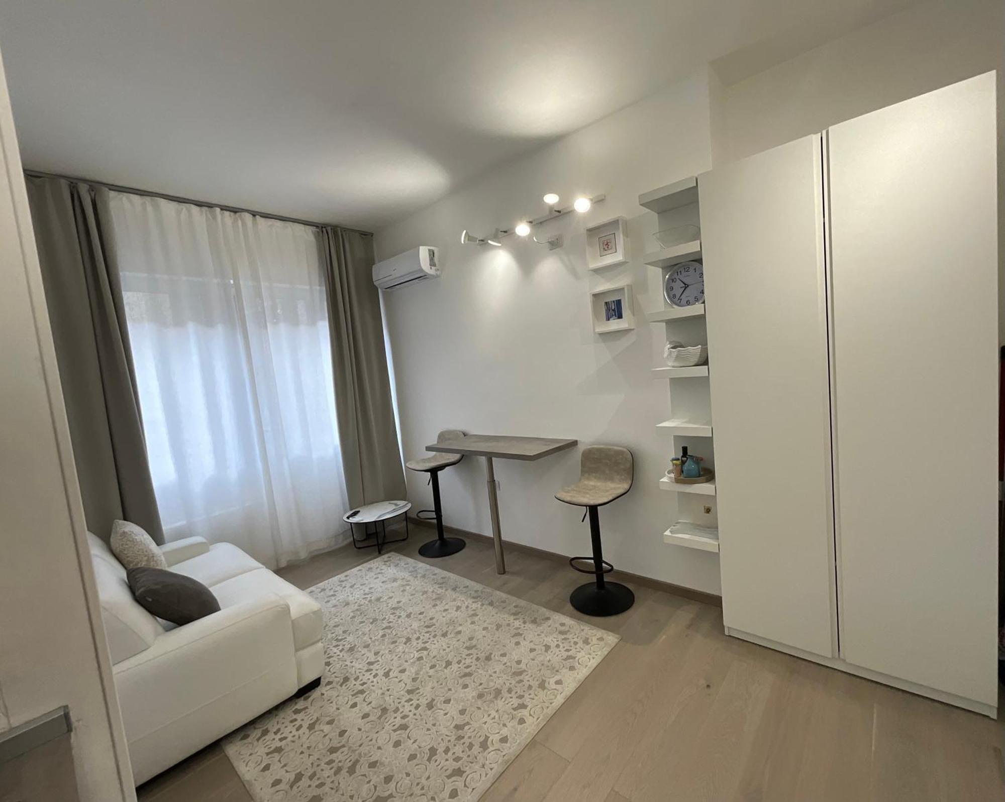 Apartmán Bilocale San Giovanni Design Apartament Řím Exteriér fotografie